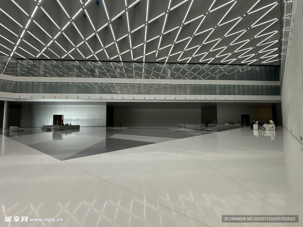 现代简约室内建筑空间