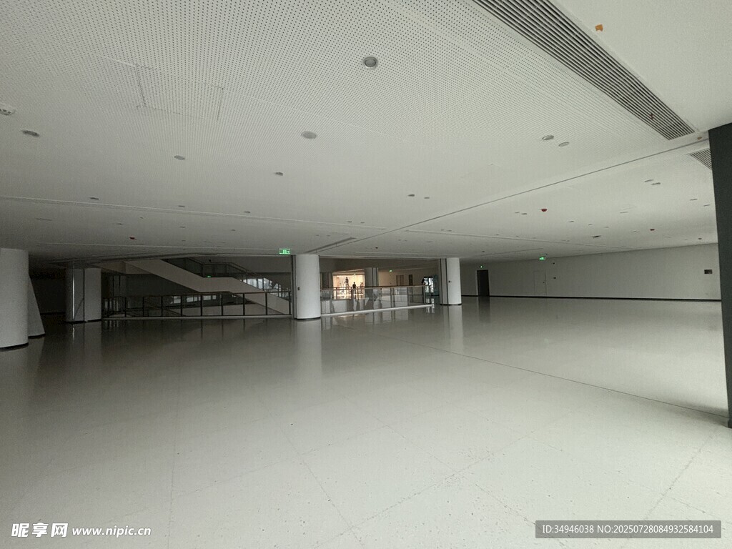 空旷现代室内空间场景