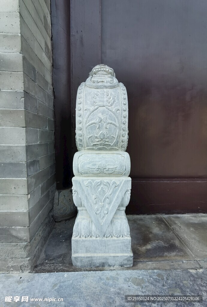 中式石墩古朴雅致韵味足