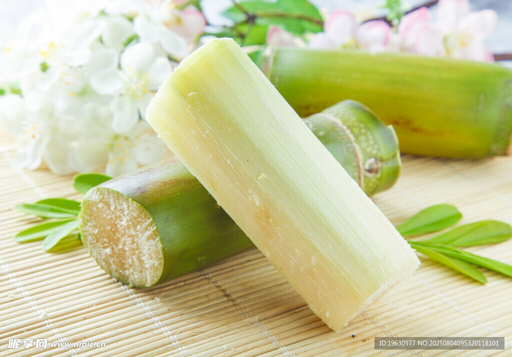 鲜嫩甘蔗