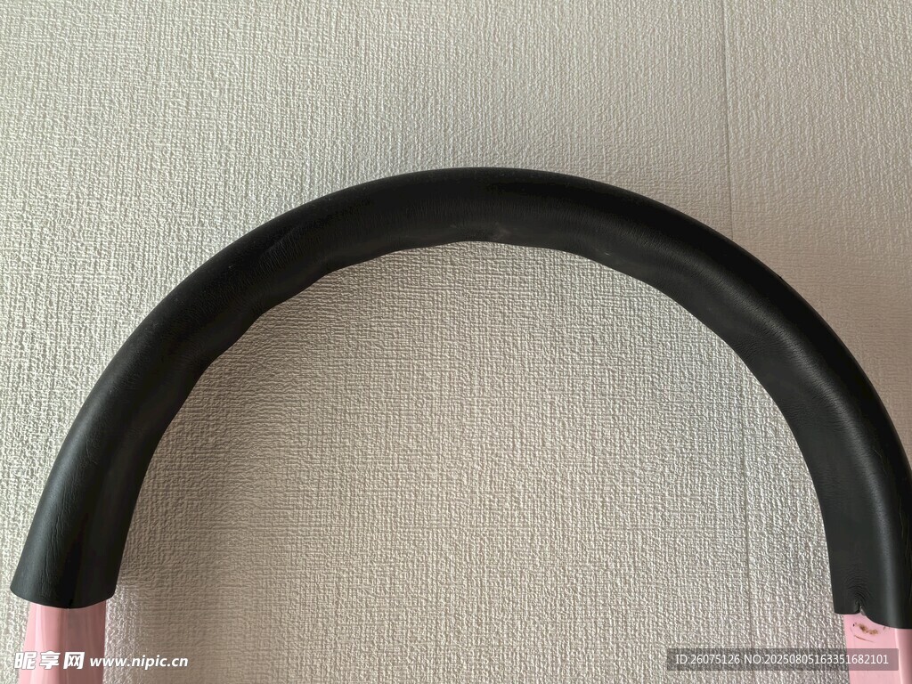 粉色黑色拼接楼梯手柄
