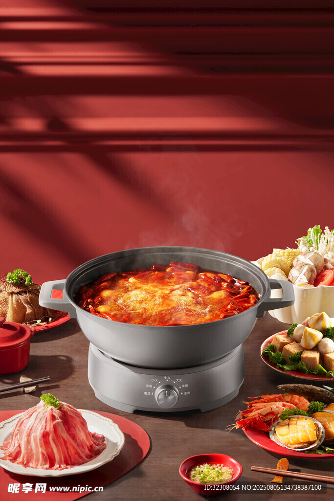 丰盛火锅美食摆桌场景