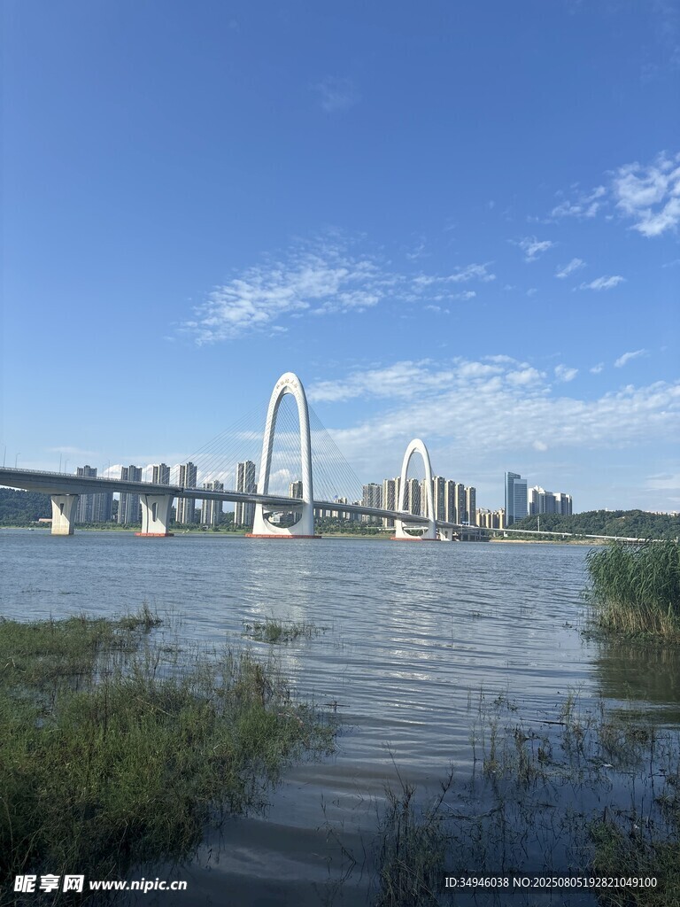 河畔美景