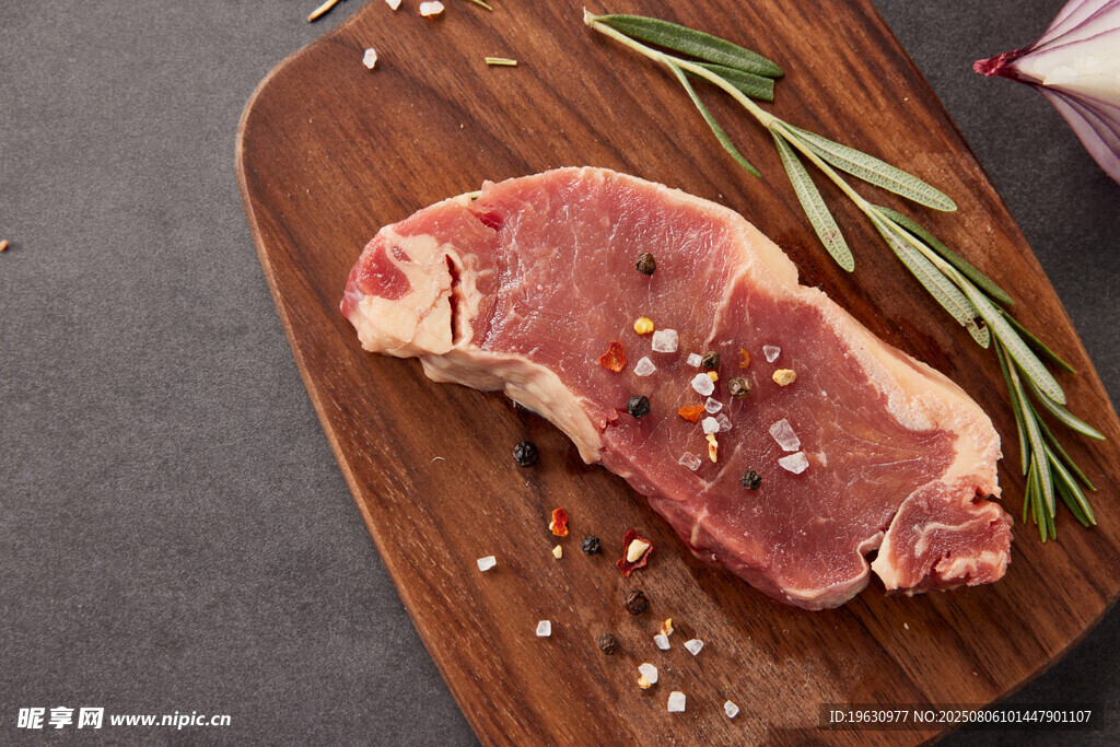 新鲜牛排