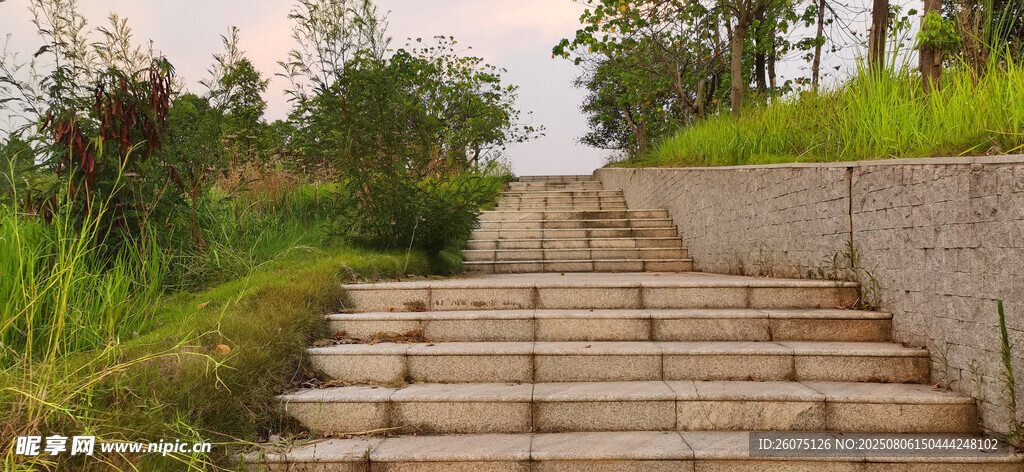 户外石阶步道