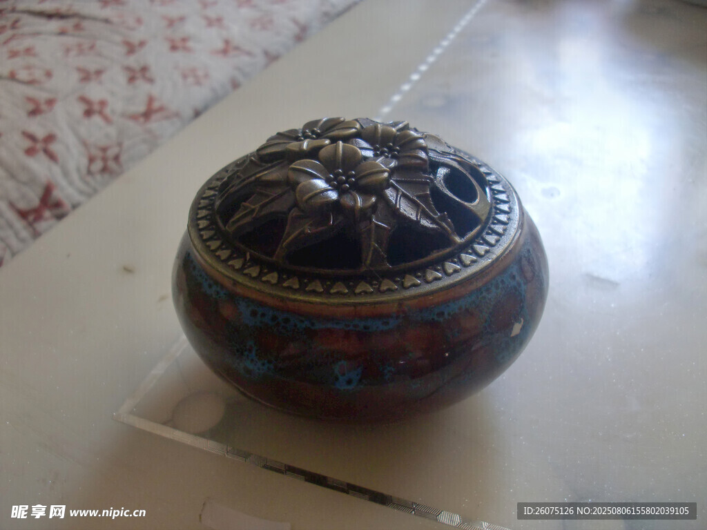 精美球形香炉工艺品