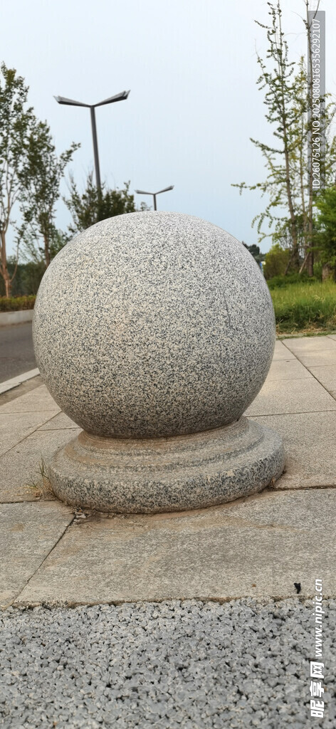 户外石球景观