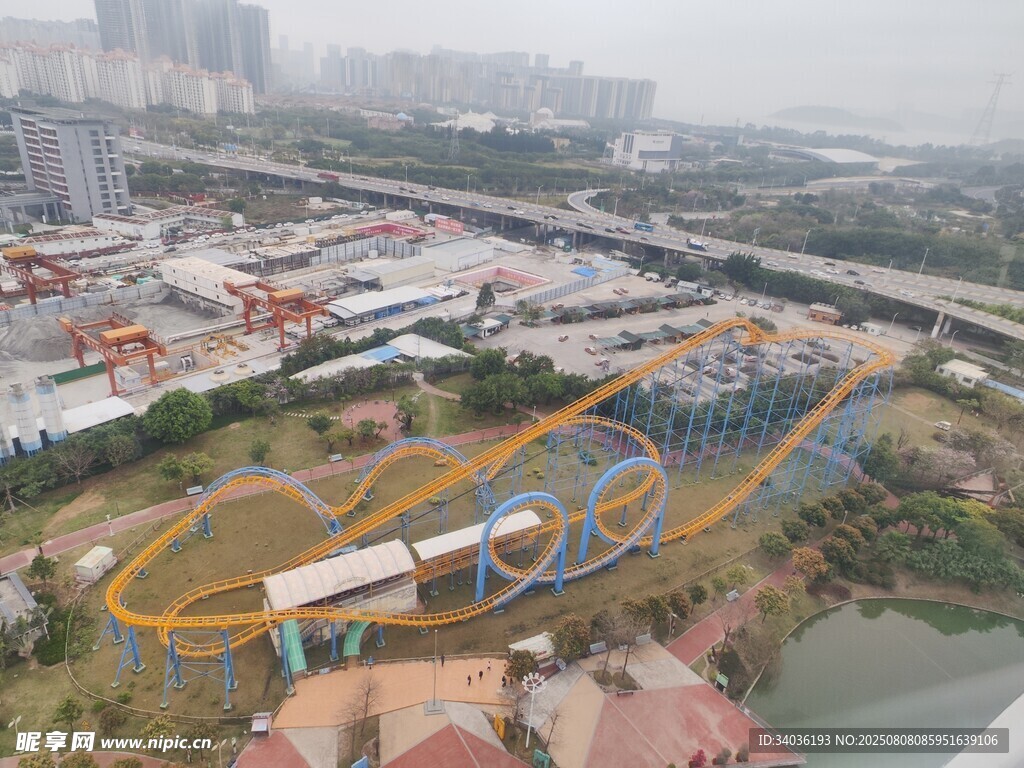 城市交通枢纽全景俯瞰图