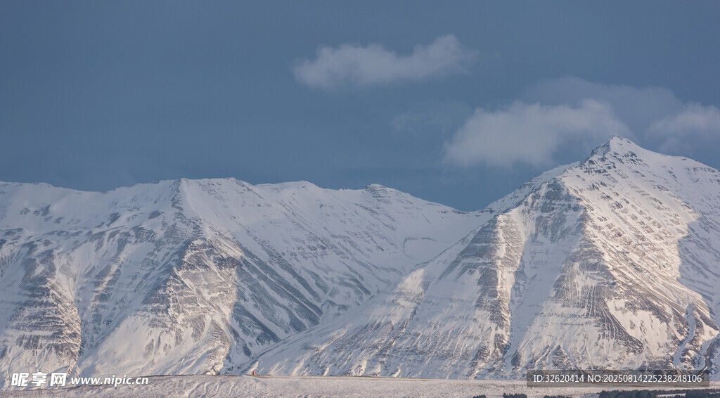 雪山壮丽风光