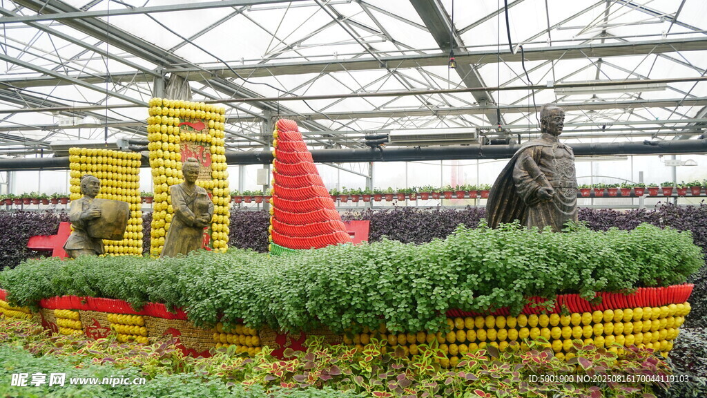 温室中的绿植与装饰景观