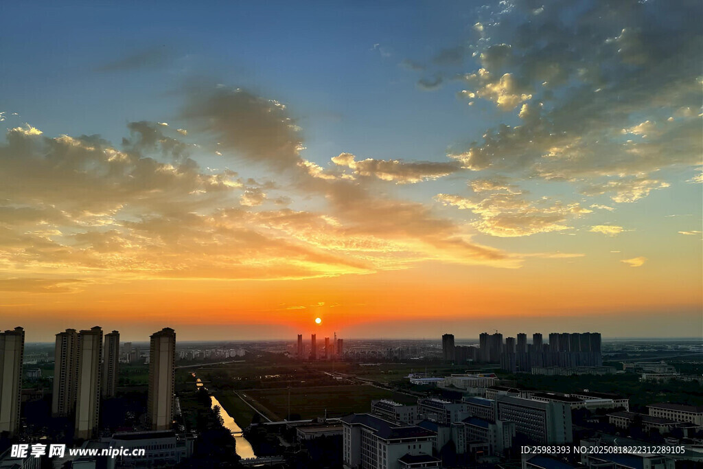 城市日落