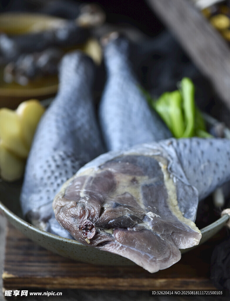 乌鸡腿
