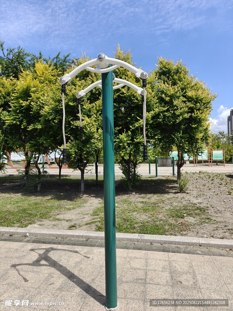 户外单杠健身器材