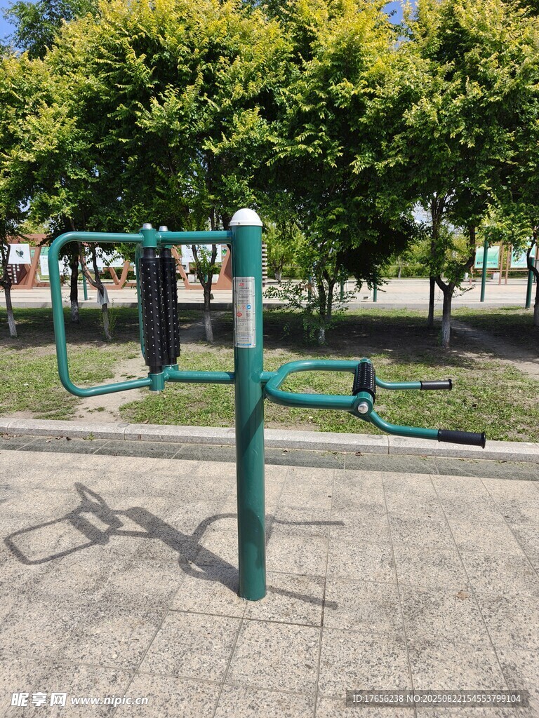 户外公园健身器材