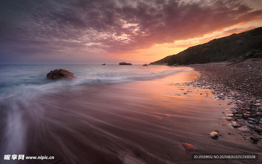 海边日落美景 沙滩与浪