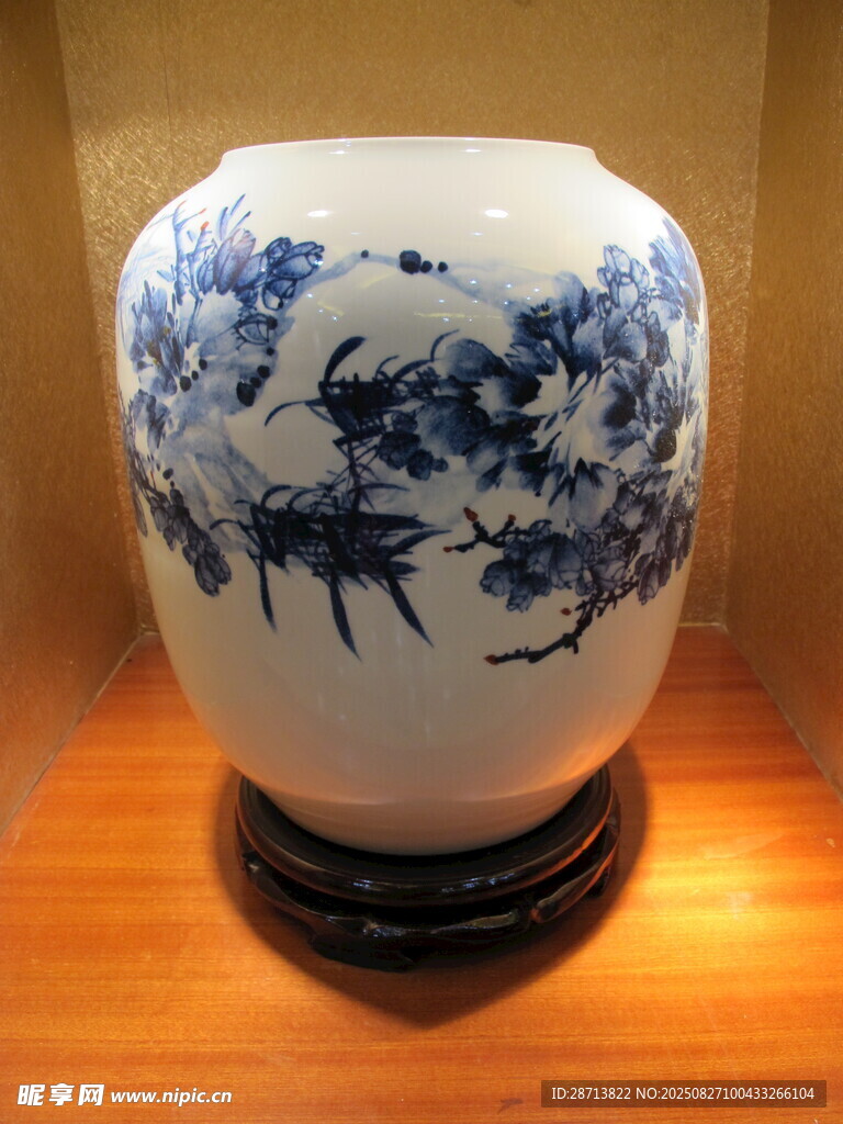 青花瓷器 传统典雅之美