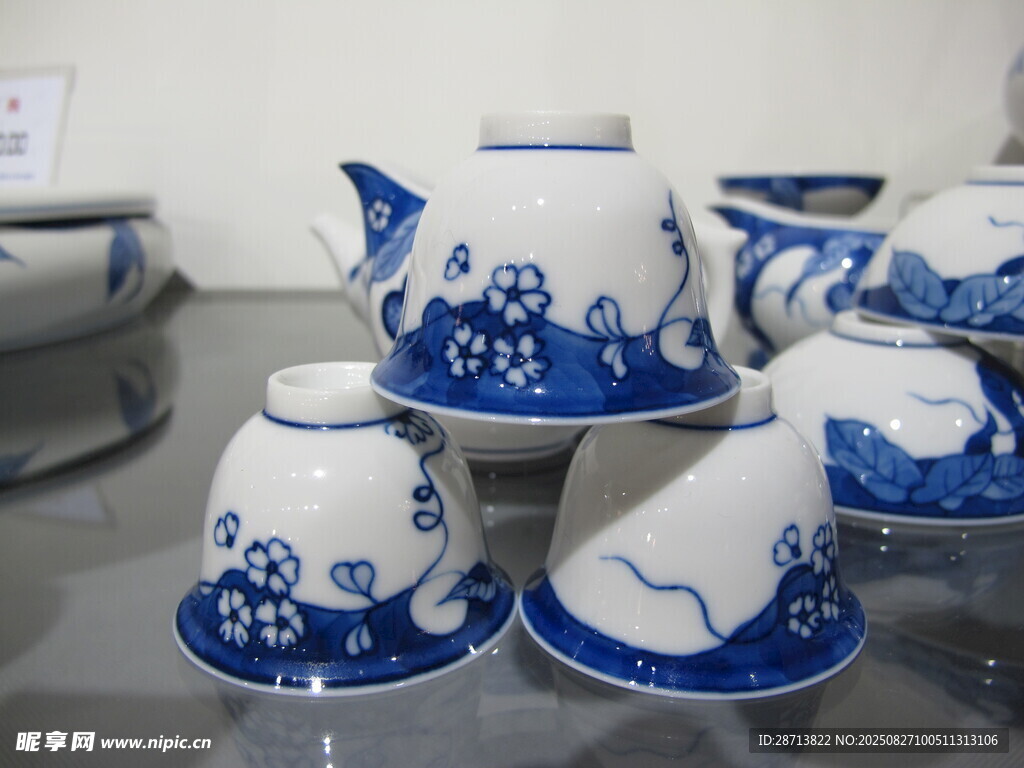 青花瓷茶具组合