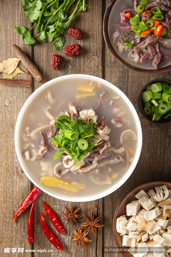羊肉泡馍