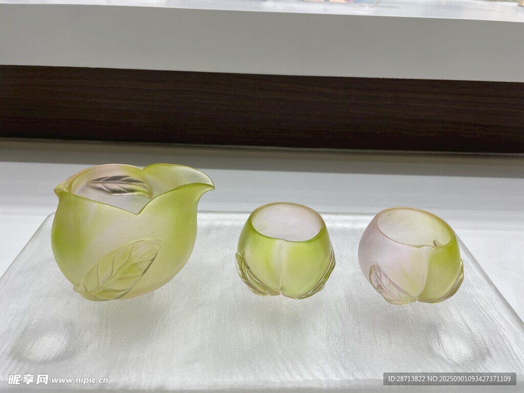 黄绿琉璃水晶杯