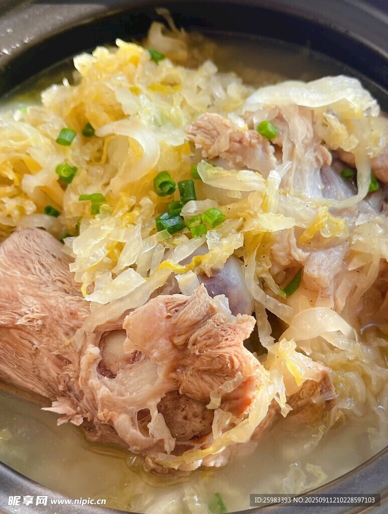 酸菜炖排骨