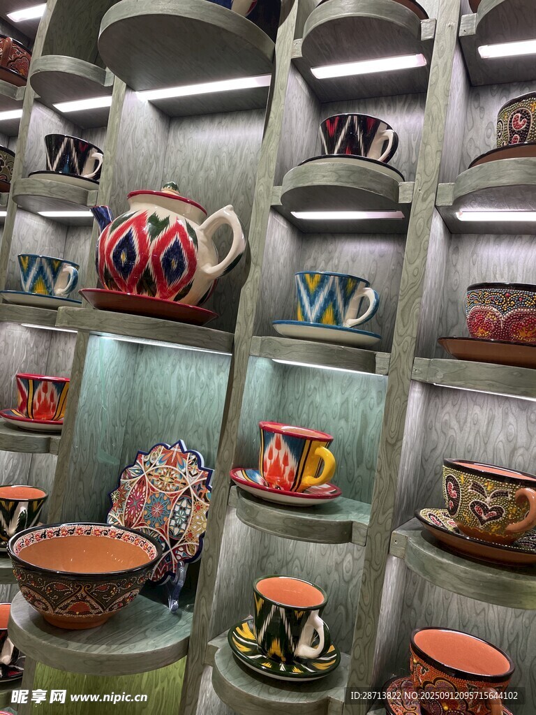 陶瓷杯具陈列架展示