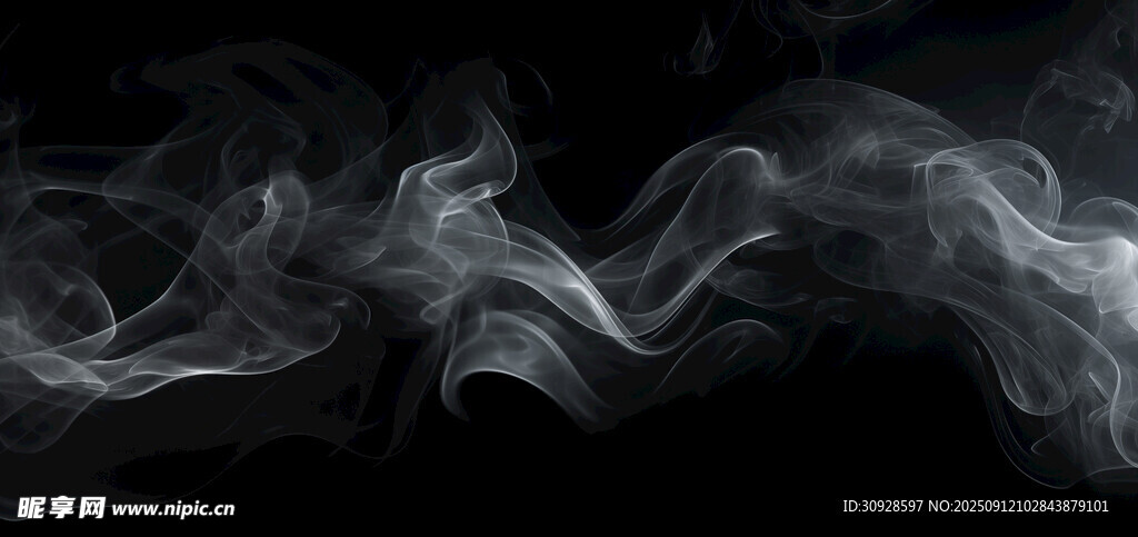 黑色背景上的缥缈烟雾