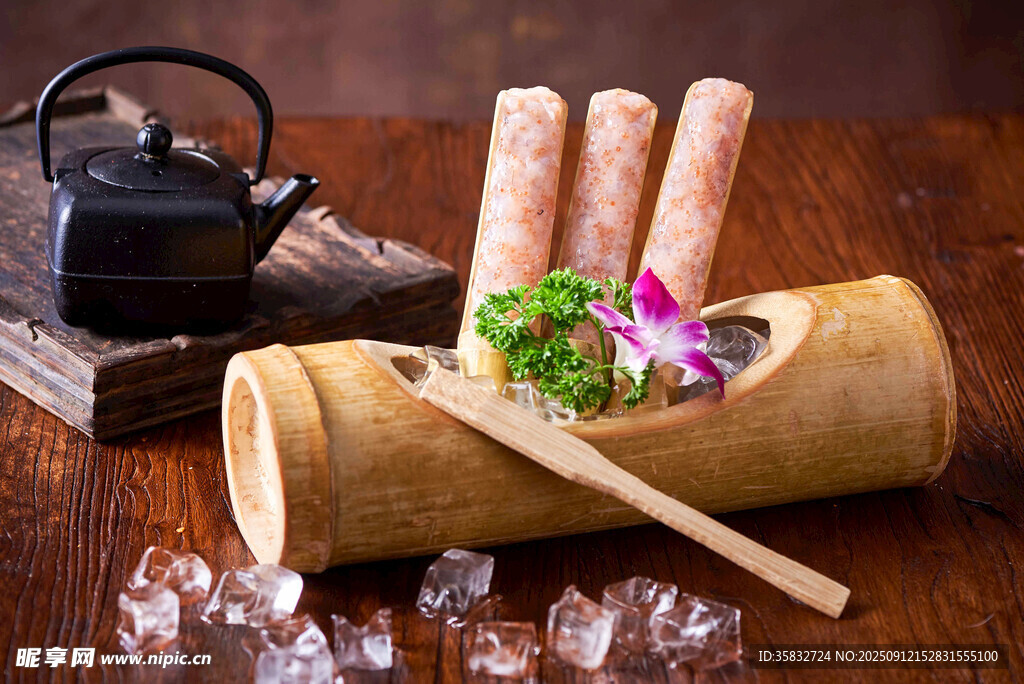 竹筒美食鱼籽虾滑