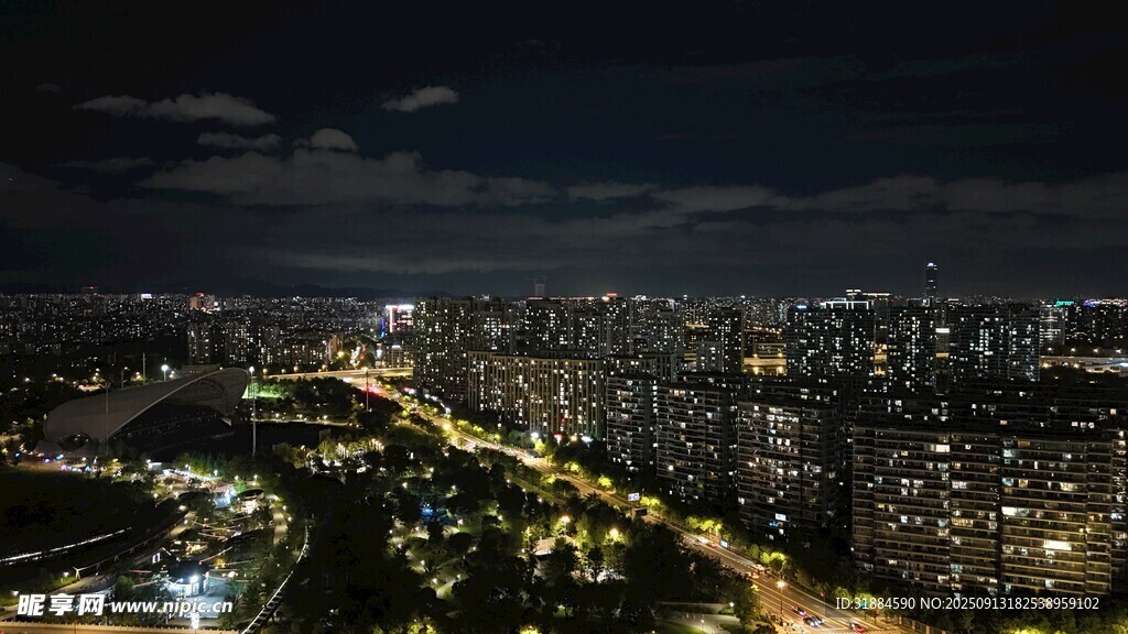 城市璀璨夜景俯瞰图