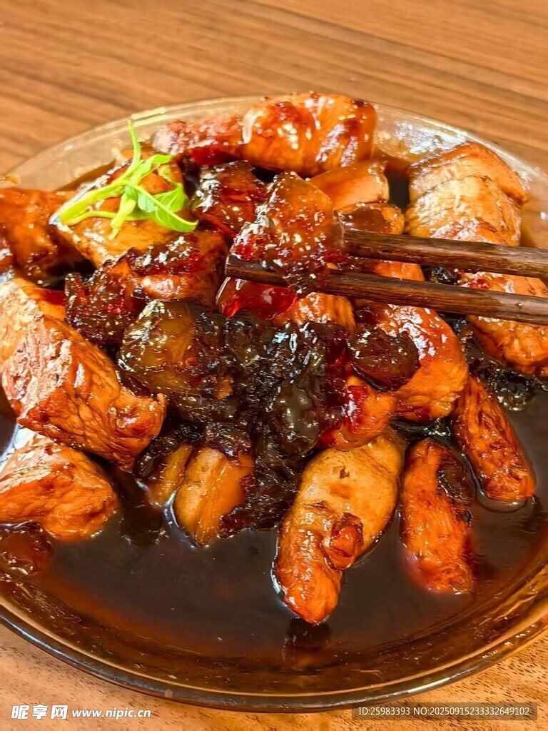 桃胶烧油豆腐
