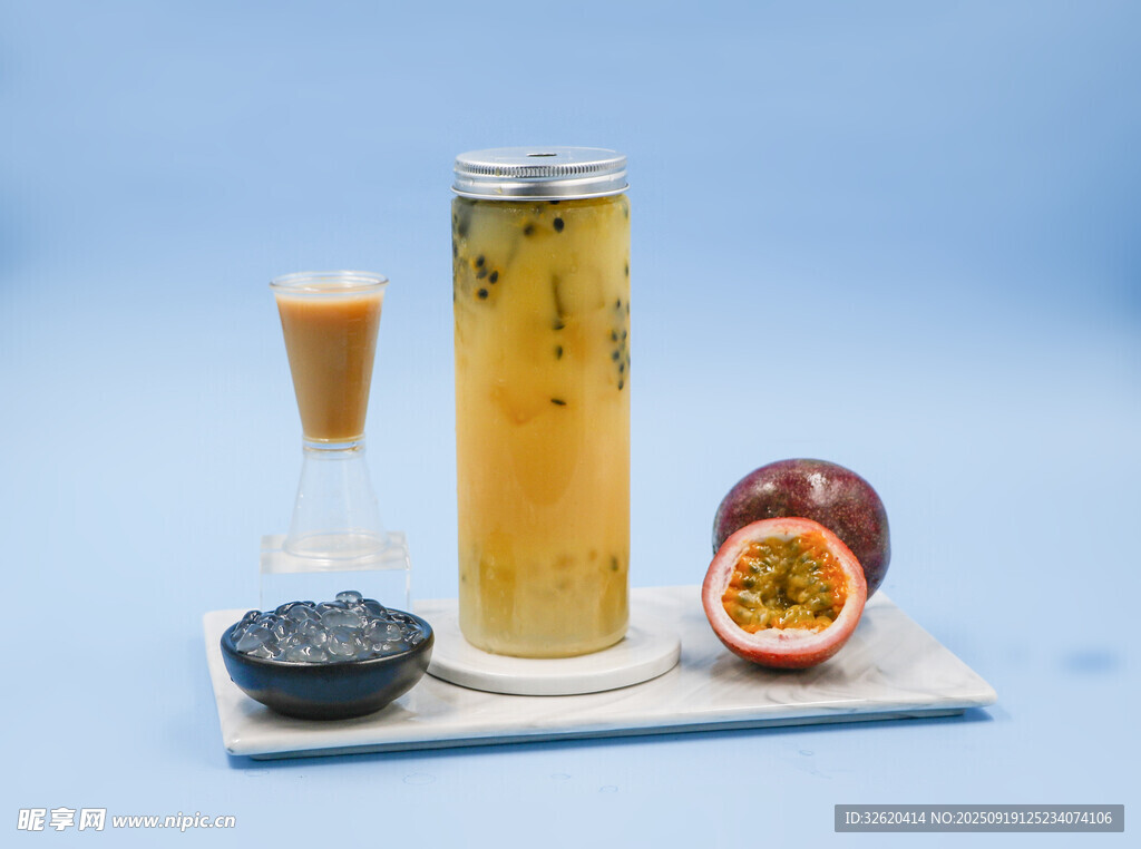 百香果茶饮
