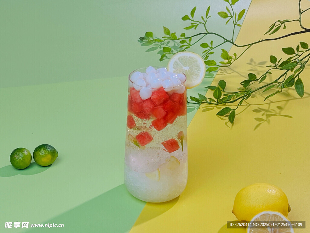 西瓜柠檬气泡饮