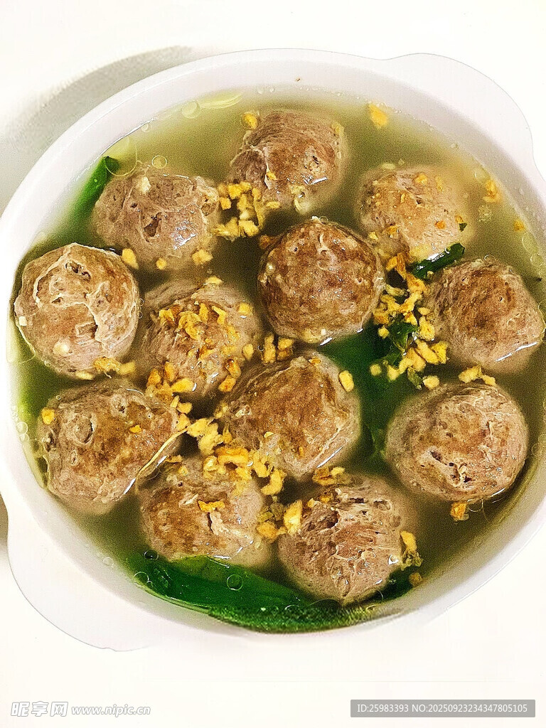 菠菜肉丸汤