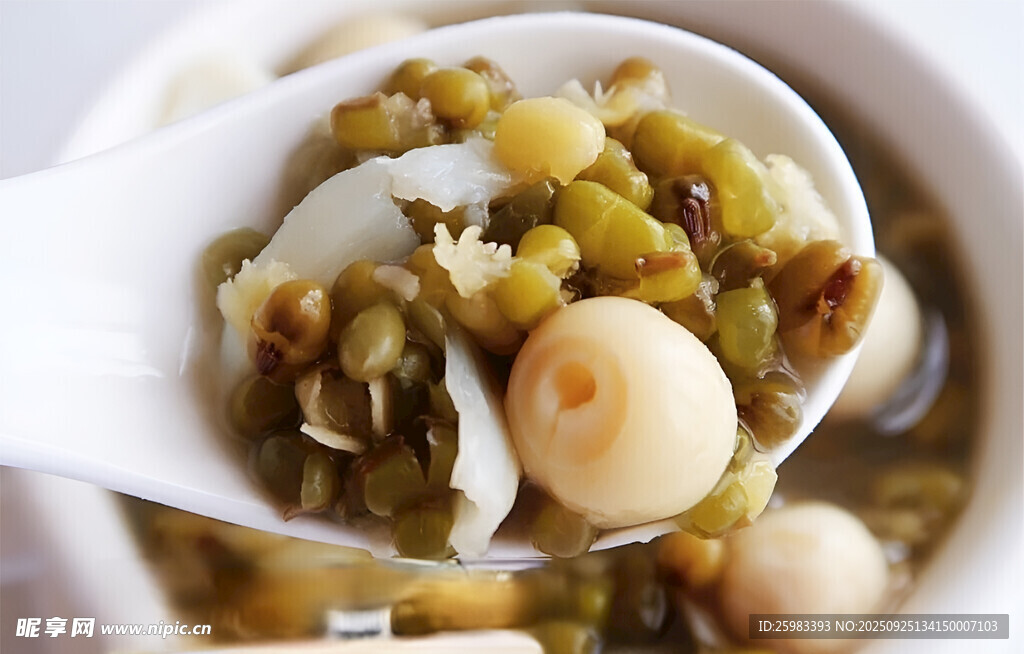 绿豆莲子百合羹