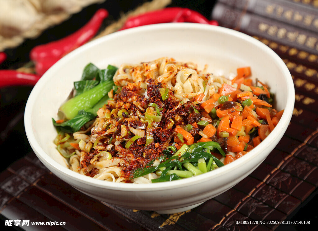 陕西面  油泼面