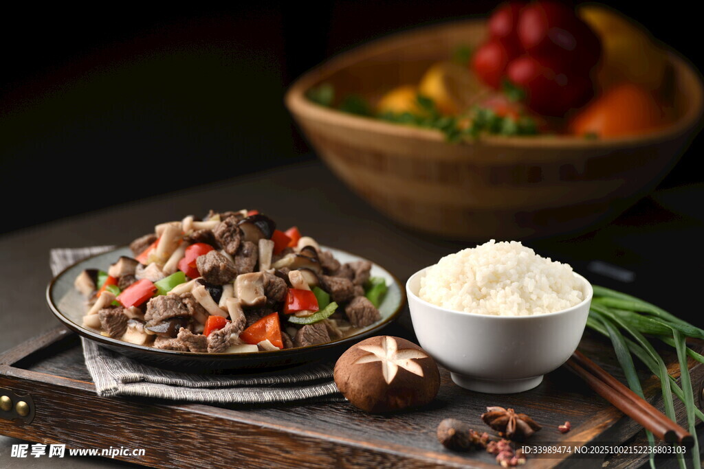 美味菜肴与米饭