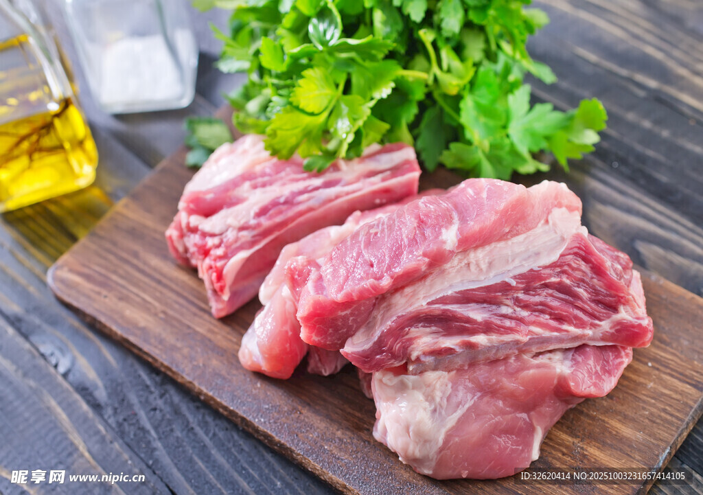 新鲜猪肉