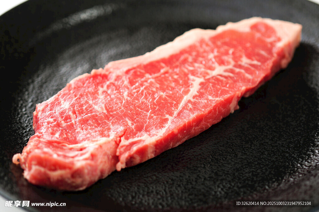 新鲜生牛排
