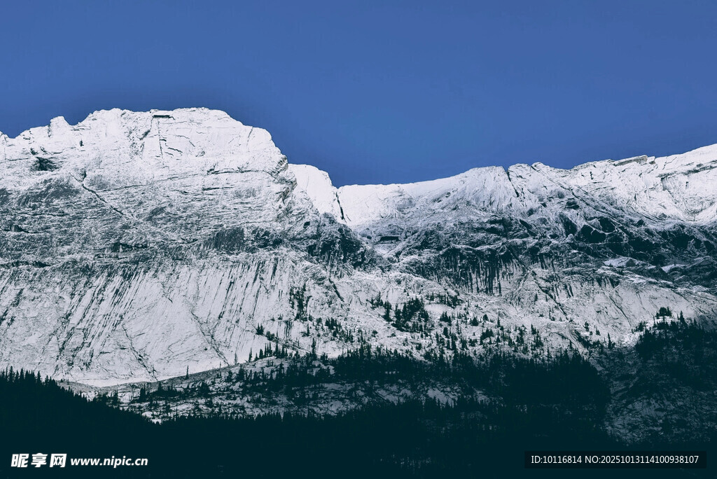 雪山美景