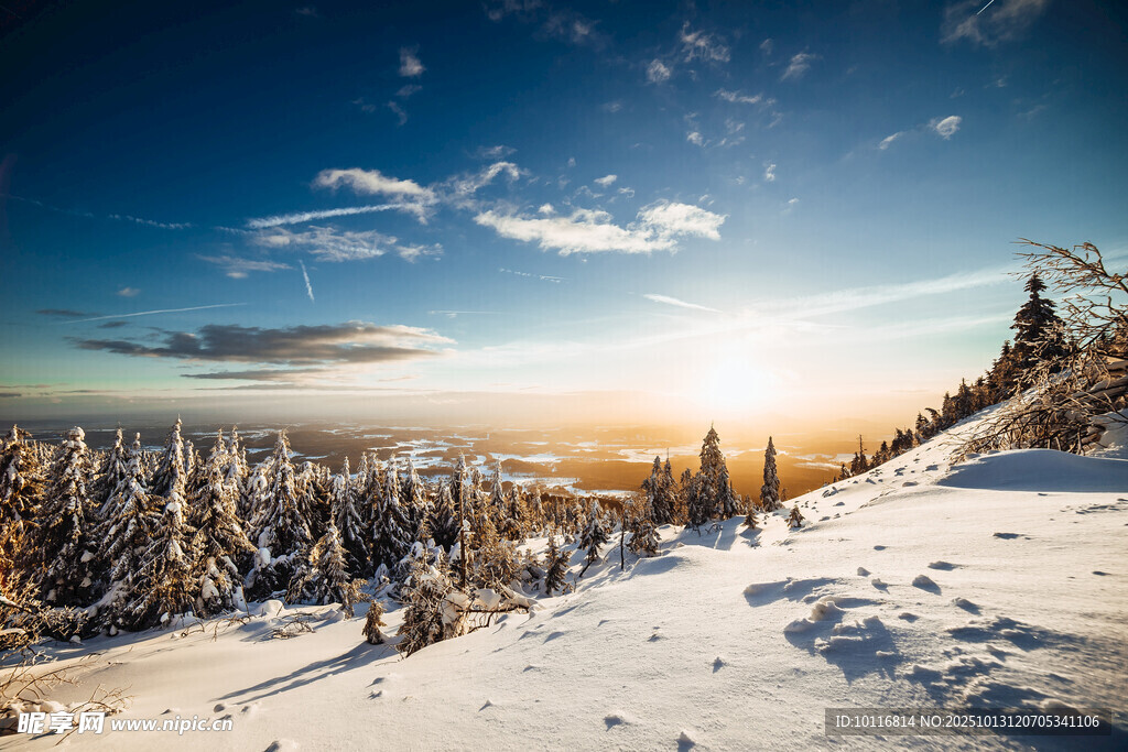 冬日雪山美景
