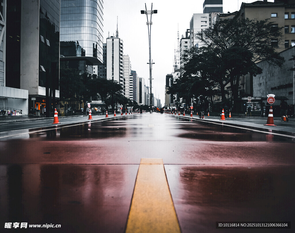 城市雨街道