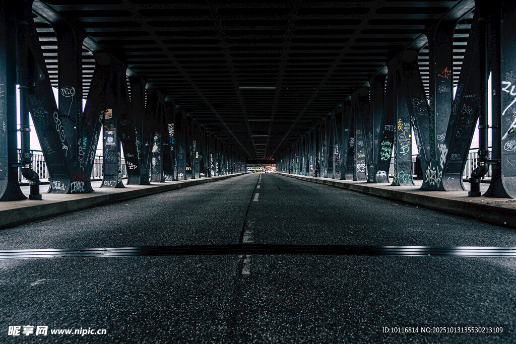 桥梁道路