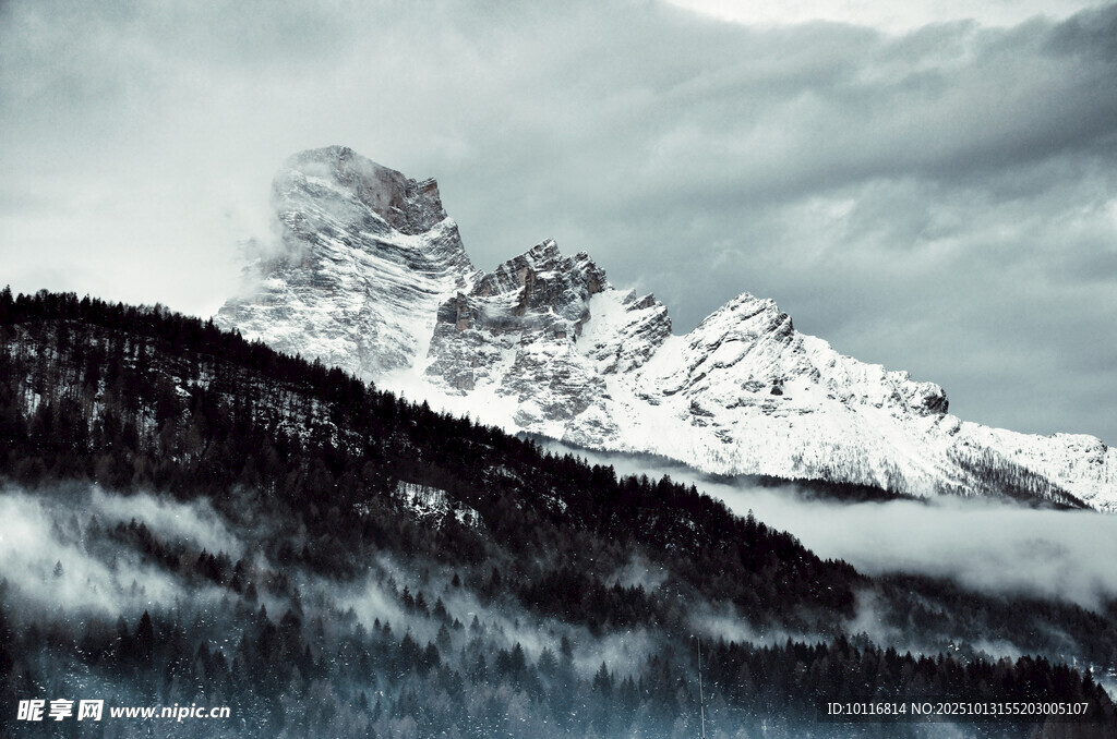 雪山