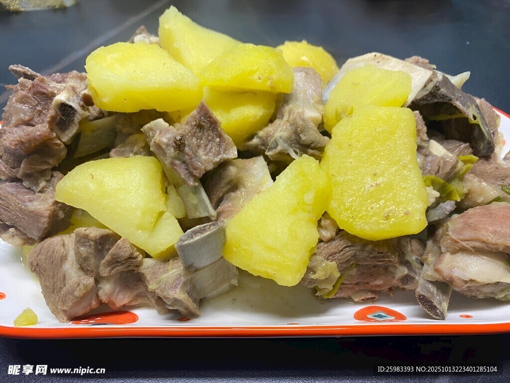 土豆炖排骨
