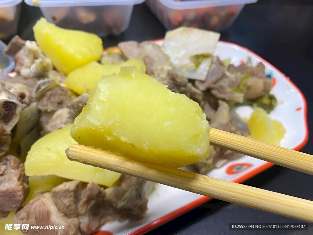 土豆排骨