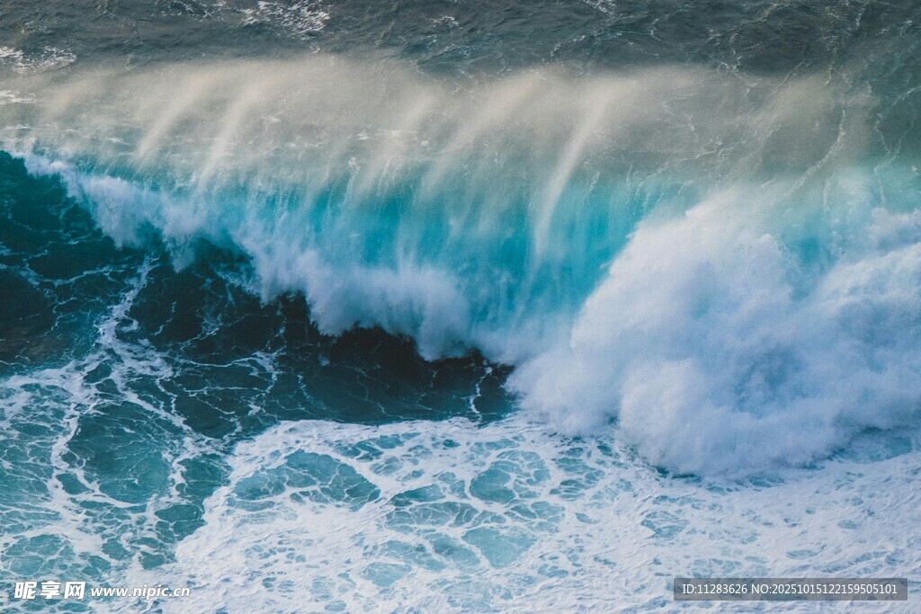 汹涌海浪
