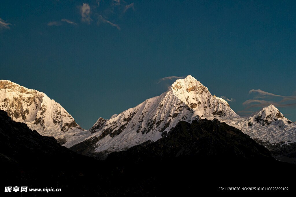 壮丽雪山美景