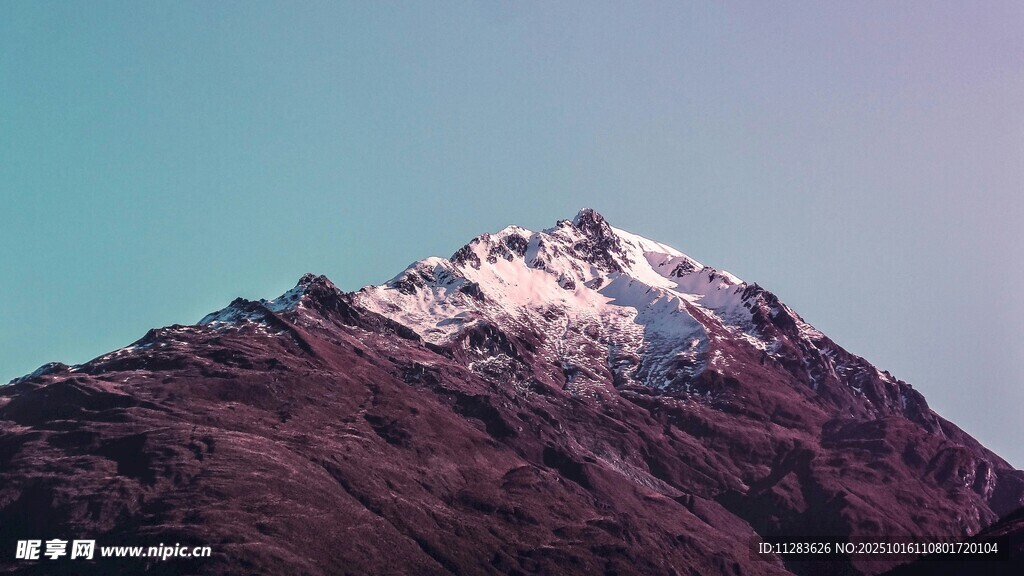 壮丽雪山美景