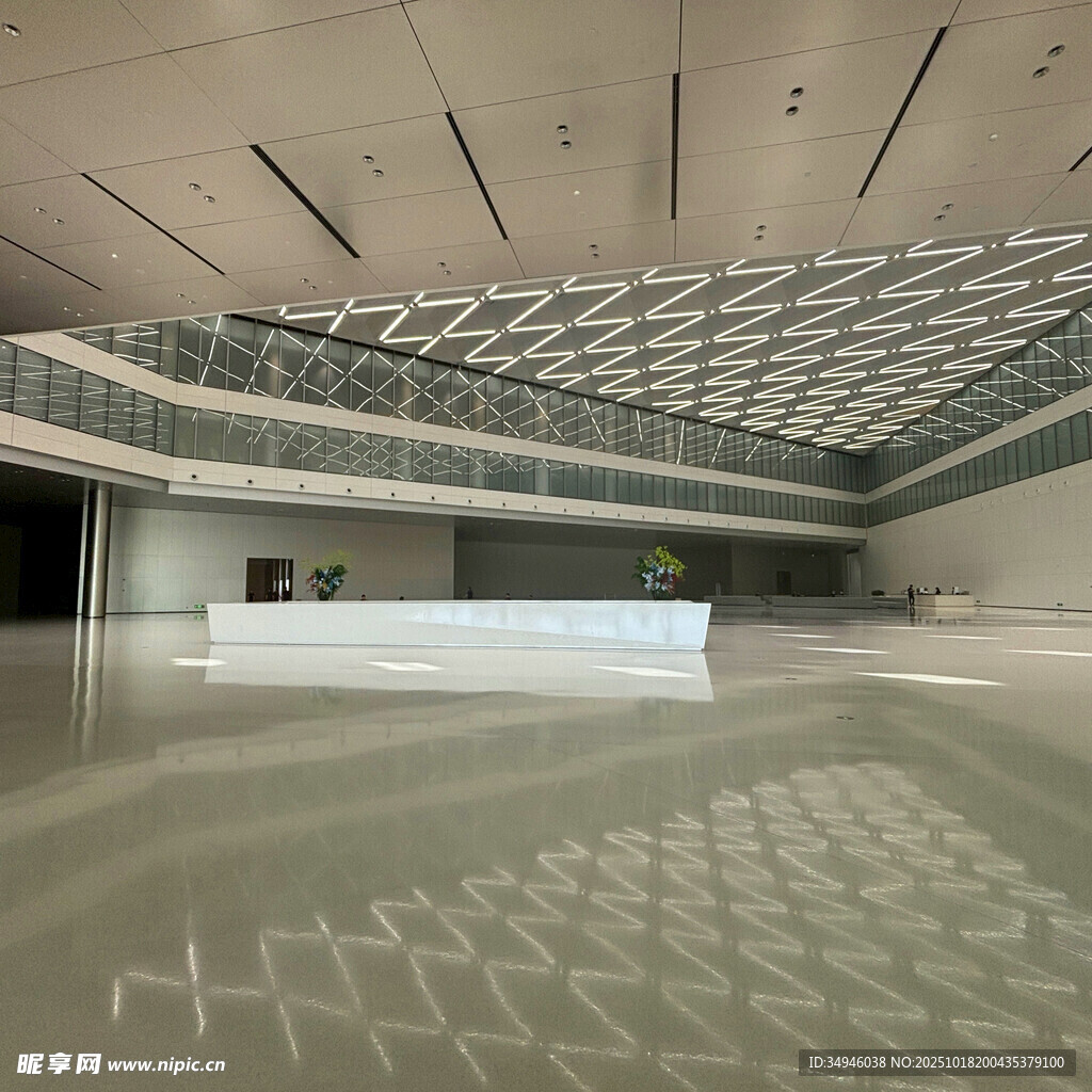 现代空旷室内空间设计