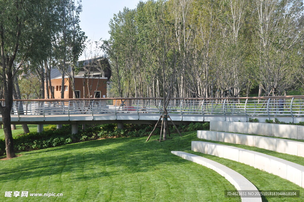 北京坝河现代景观