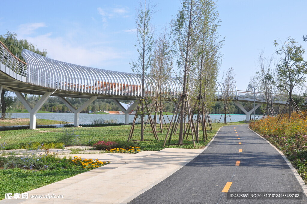 北京朝阳坝河景观滨水景观道路